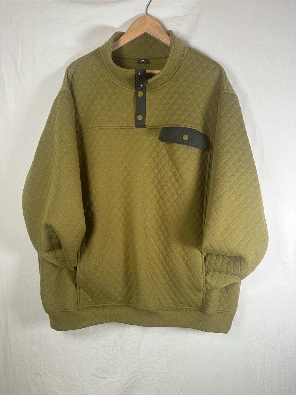 Men's Quilted Olive Crewneck Pullover with Snap Placket